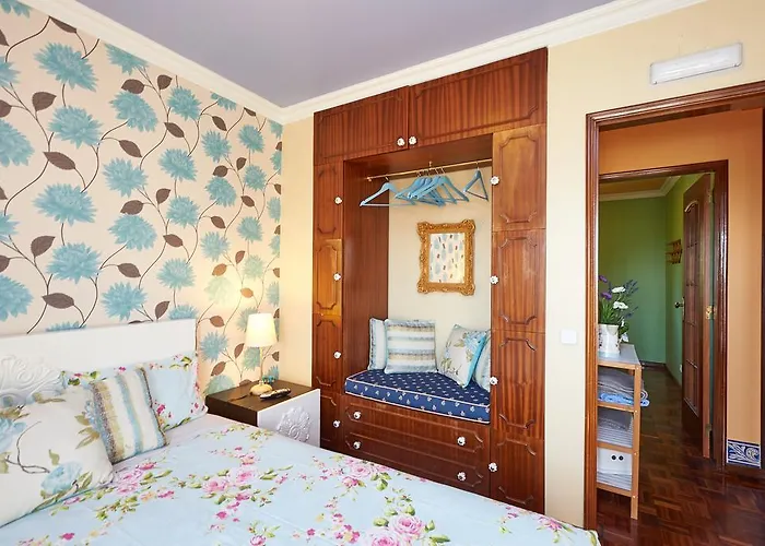 House 3 Bedroon - Near And Lisbon Casa vacanze